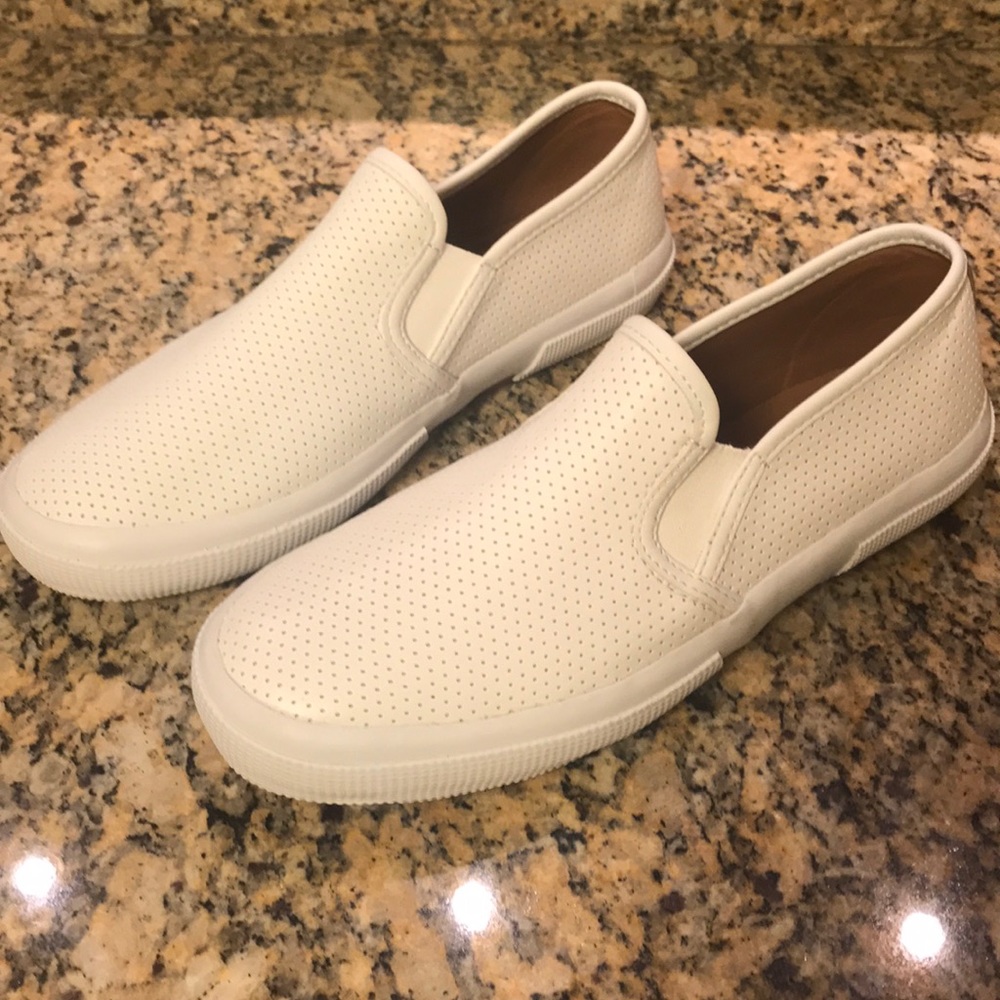 White nursing shoes or working shoes